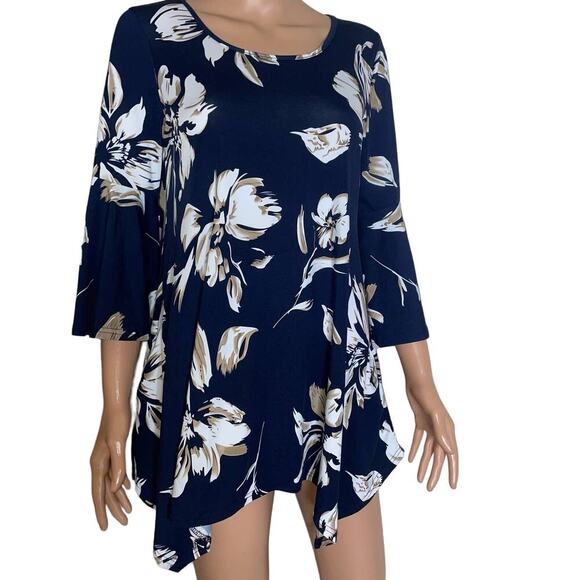 White Mark Handkerchief Tunic Top floral print Navy Blue White blouse top SZ M - Picture 2 of 9